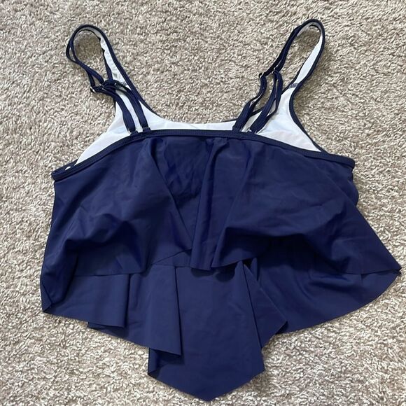 Women’s two piece bathing suit! - Picture 4 of 5